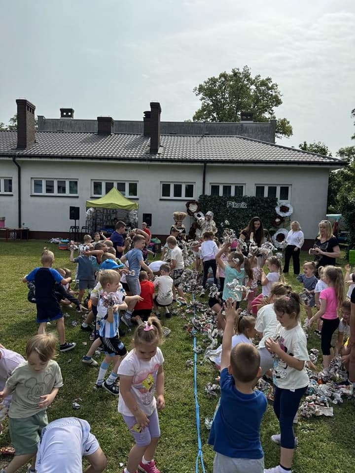 Piknik w Sławoszewku – radosne zakończenie roku szkolnego dla najmłodszych
