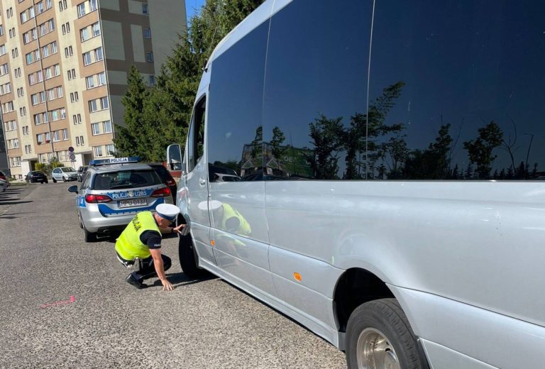 Policja w Koninie przypomina: zgłoś kontrolę autokaru przed wycieczką