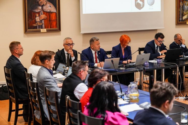 Prezydent Piotr Korytkowski z wotum zaufania i absolutorium za 2024 rok