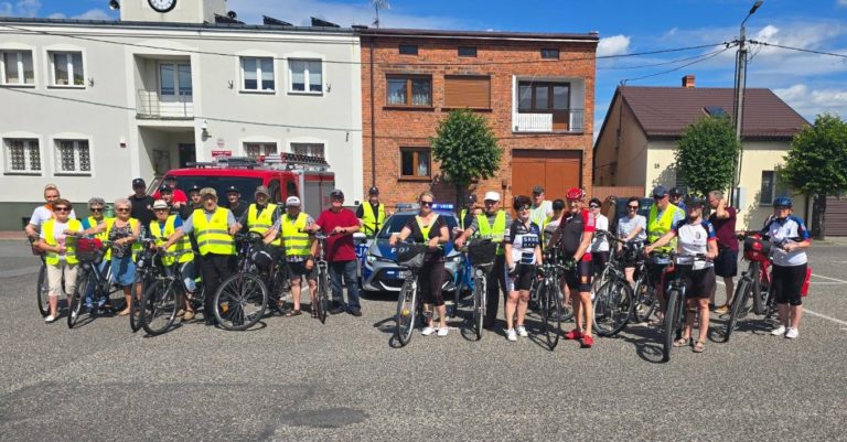 Rowerowy początek wakacji. Rajd na trasie przez Gminę Rychwał i Grodziec