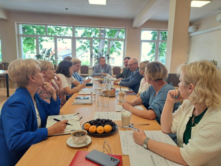 Przygotowania do dożynek w Rzgowie – spotkanie organizacyjne w Urzędzie Gminy