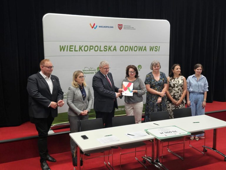 Lubstówek z dofinansowaniem na remont Domu Ludowego