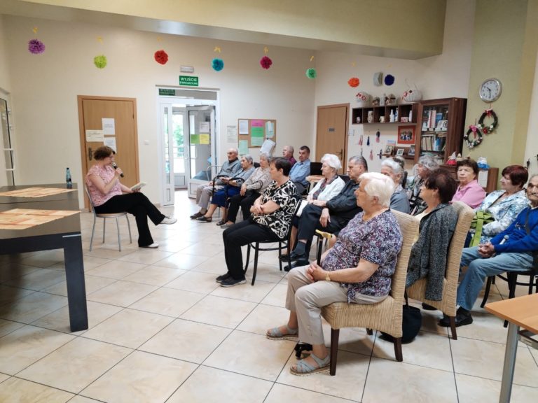 Poezja w służbie pamięci. Spotkanie z twórczością Marii Pawlikowskiej-Jasnorzewskiej w konińskim Dziennym Domu Pomocy