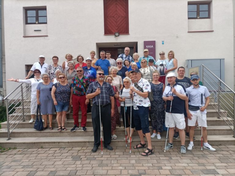 Wizyta osób niewidomych w Muzeum Okręgowym w Koninie – audiodeskrypcja w praktyce