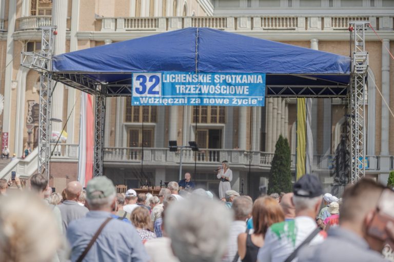 LICHEŃ: ROZPOCZĘŁY SIĘ 32. OGÓLNOPOLSKIE SPOTKANIA TRZEŹWOŚCIOWE
