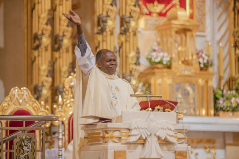 Warsztaty charyzmatyczne z o. John Bashobora w Licheniu: czas duchowego przebudzenia!