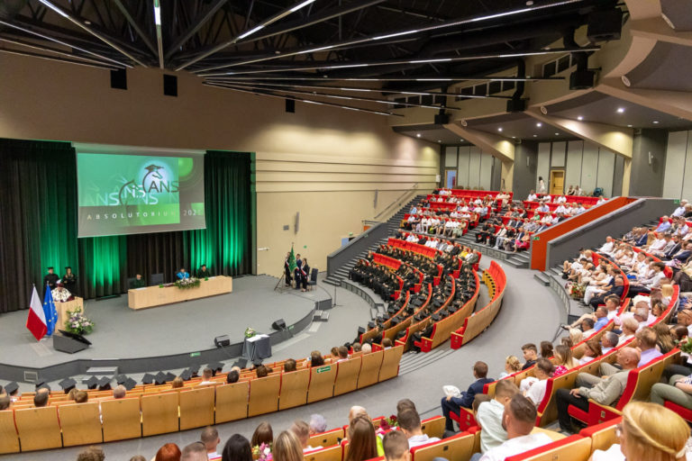 ANS w Koninie: wiedza, relacje i emocje – tegoroczne absolutorium za nami