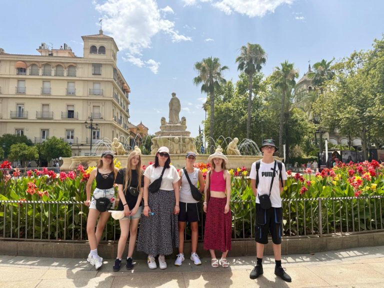 Młodzież z Żychlina na zawodowym stażu w Sewilli. Praktyka, języki i kultura Andaluzji