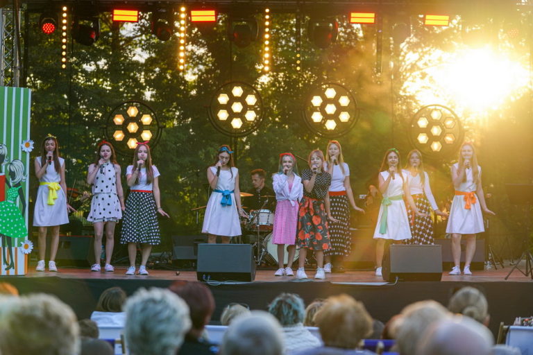 ROCKOWE BRZMIENIA W KONIŃSKIM SKANSENIE