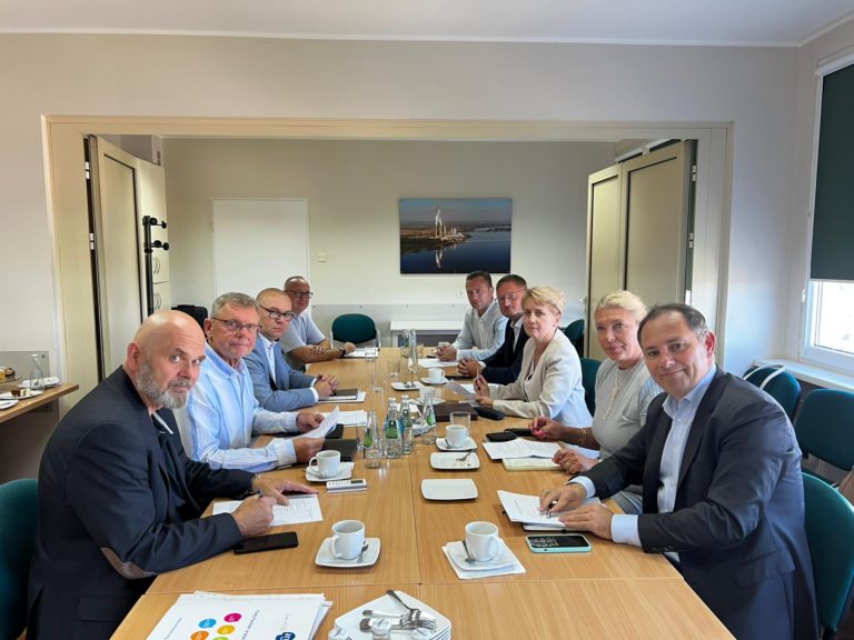 PIERWSZE POSIEDZENIE SZTABU ORGANIZACYJNEGO PROMUJĄCEGO ATOM W KONINIE