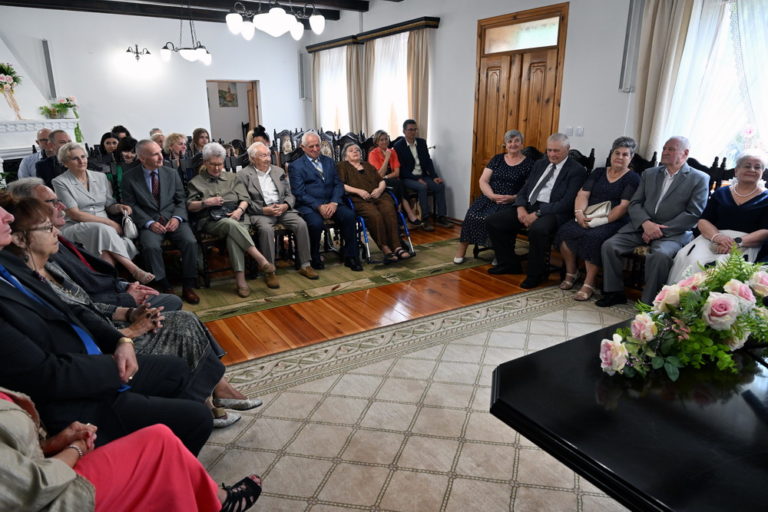 Osiem par z Konina świętowało 50-lecie małżeństwa