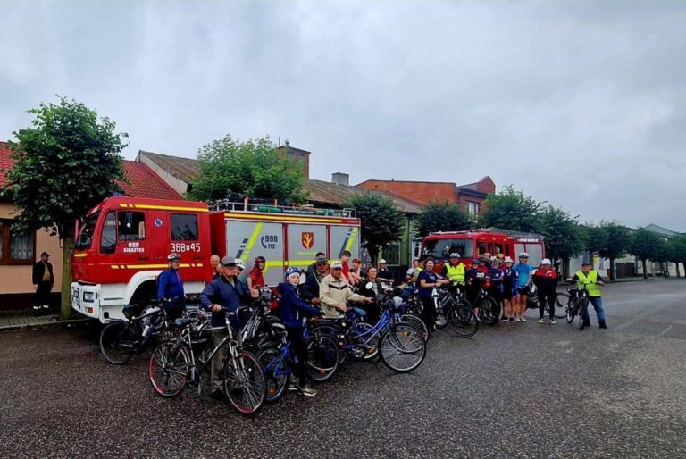 RAJD ROWEROWY TRZECH GMIN ZAKOŃCZONY – PONAD 100 UCZESTNIKÓW NA TRASIE