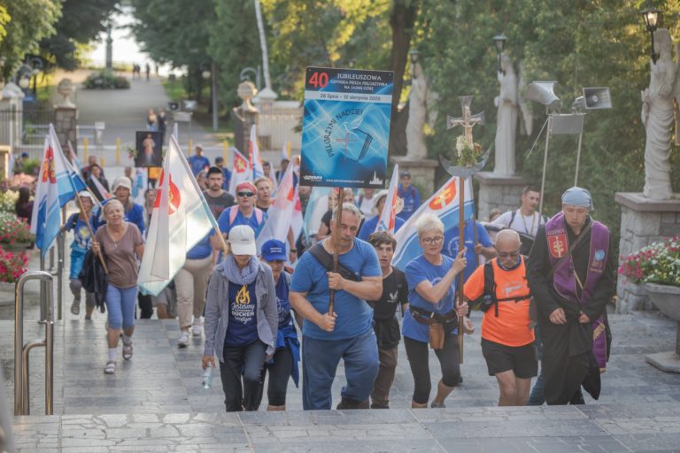 40. GDYŃSKA PIESZA PIELGRZYMKA NA JASNĄ GÓRĘ ZATRZYMAŁA SIĘ W LICHENIU