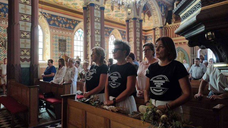 ŚWIĘTO MATKI BOSKIEJ ZIELNEJ W SADLNIE – TRADYCJA I AKTYWNOŚĆ LOKALNEJ SPOŁECZNOŚCI