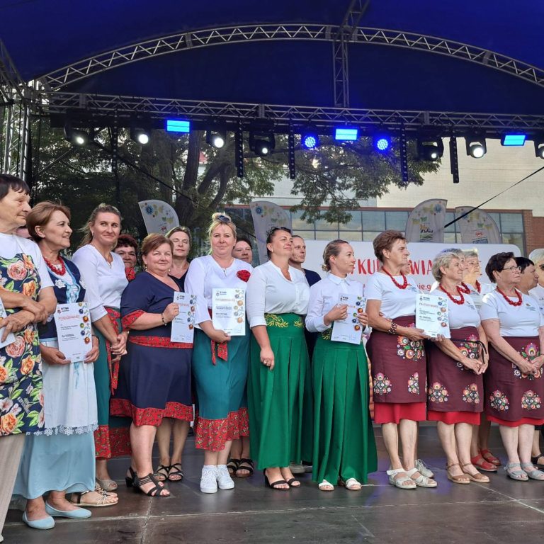 KOŁA GOSPODYŃ WIEJSKICH Z GMINY RZGÓW WYRÓŻNIONE W KONKURSIE „BITWA REGIONÓW”