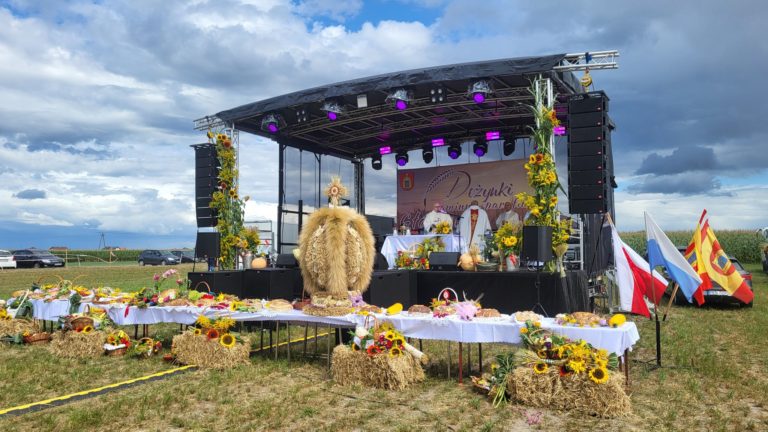 Dożynki w Główiewie: tradycja, radość i wspólna zabawa