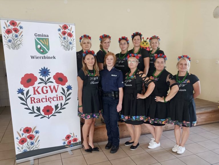 SPOTKANIE POLICJANTKI Z SENIORAMI W RACIEŃCINIE