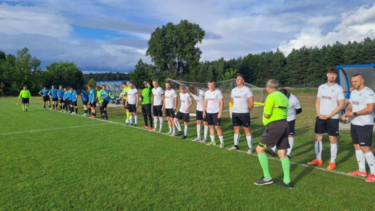 Warta Rumin pewnie pokonuje GKS Osiek Mały Łuczywno 8:1