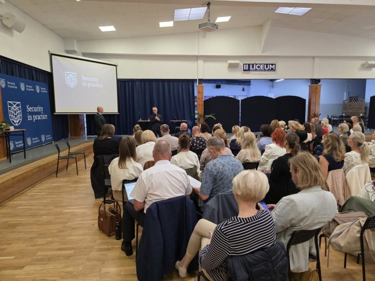 Szkolenie w konińskich szkołach dotyczące zagrożeń i bezpieczeństwa