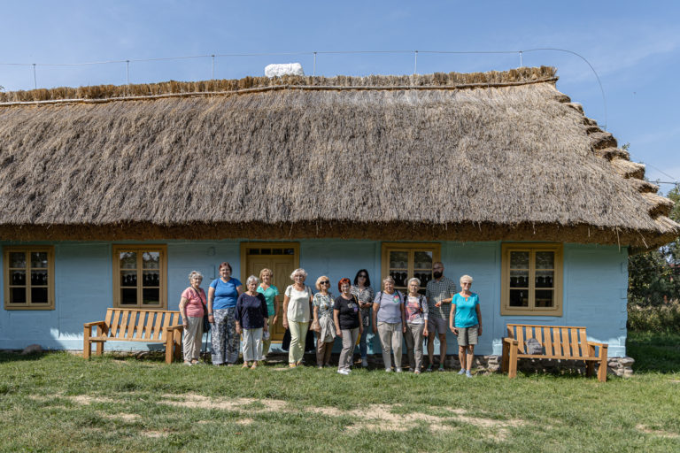 WYCIECZKA ŚLADAMI NOBLISTY – KONIŃSKA BIBLIOTEKA W LIPCACH REYMONTOWSKICH