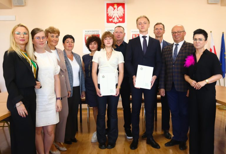 Gmina Rzgów Wręczyła Stypendia Najzdolniejszej Młodzieży