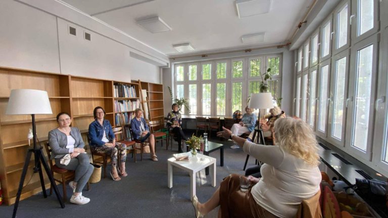 SPOTKANIE DYSKUSYJNEGO KLUBU KSIĄŻKI W KONINIE