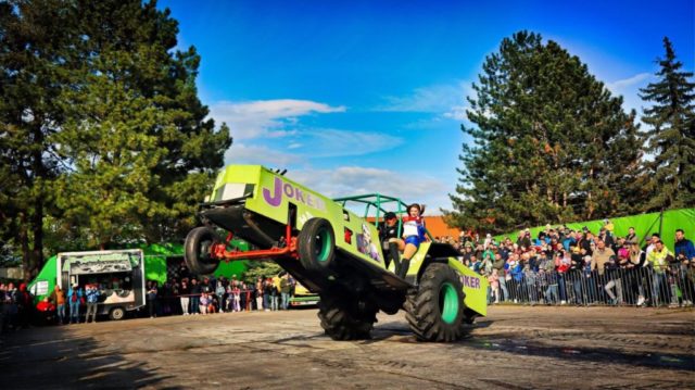 image-27-08-25-02-01-2