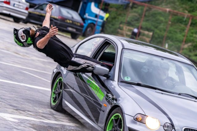 image-27-08-25-02-01-25