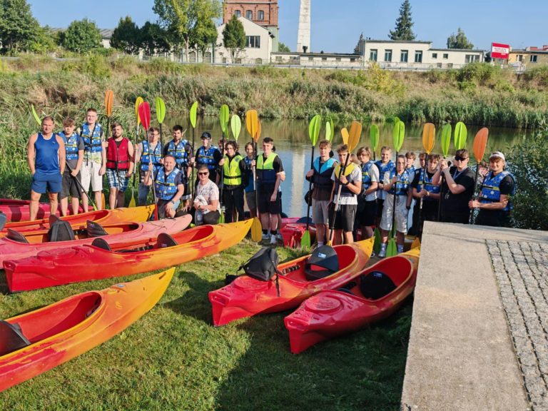 Spływ kajakowy klasy 4 TI – integracja i dobra zabawa