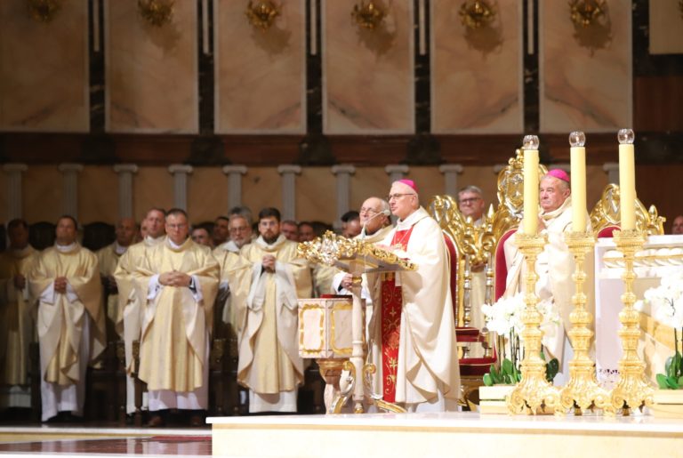 KANONIŚCI W LICHENIU – O RELACJACH PAŃSTWO–KOŚCIÓŁ I ŻYCIU W PRAWDZIE