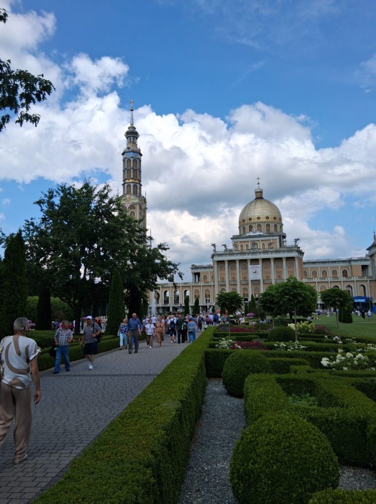 SYMPOZJUM O OPIECE HOSPICYJNEJ W LICHENIU