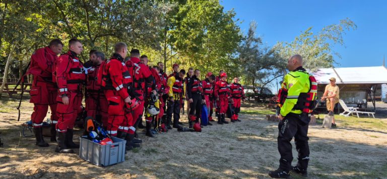 WARSZTATY RATOWNICTWA WODNEGO „WODA+” W KONINIE