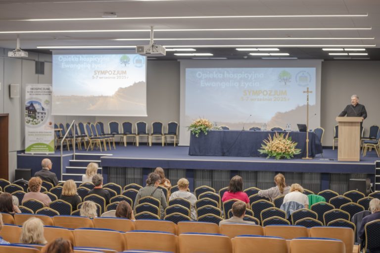 SYMPOZJUM „OPIEKA HOSPICYJNA EWANGELIĄ ŻYCIA”