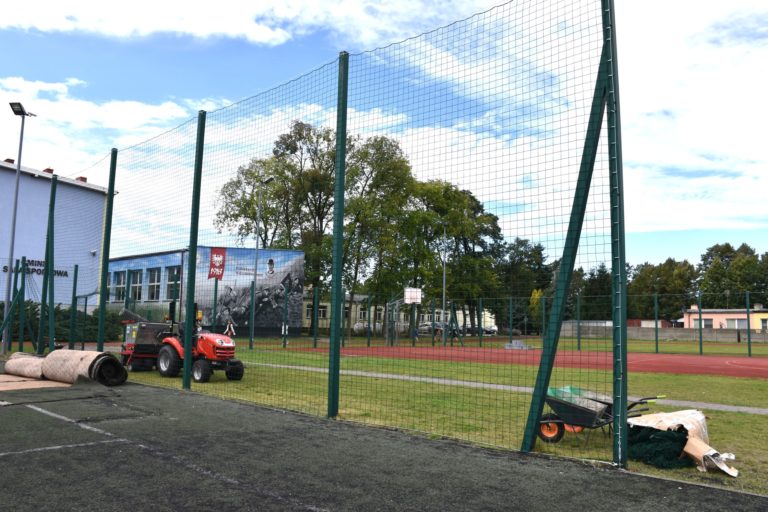 MODERNIZACJA BOISKA ORLIK W GMINIE WŁADYSŁAWÓW