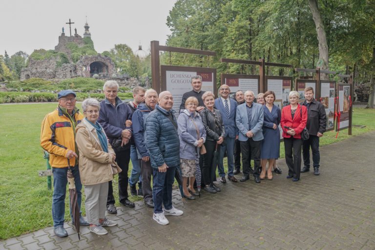 ŚWIĘTO PODWYŻSZENIA KRZYŻA ŚWIĘTEGO W LICHENIU – MODLITWA, PAMIĘĆ I ŚWIADECTWO WIARY