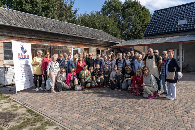ETNOWYCIECZKA MIEJSKIEJ BIBLIOTEKI PUBLICZNEJ W KONINIE – SPOTKANIE Z HISTORIĄ I RZEMIOSŁEM