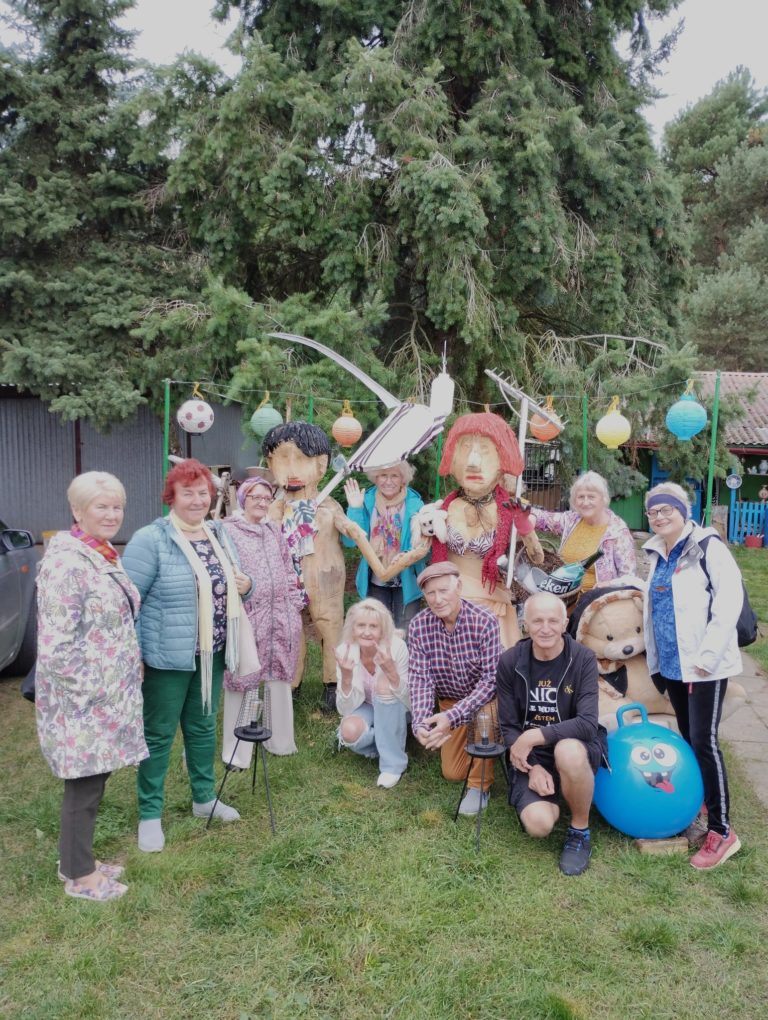 SENIORZY Z PASJĄ – WIZYTA W ZACZAROWANYM ŚWIECIE ANTONIEGO SMAGI