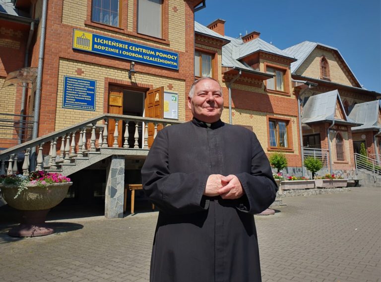 25-LECIE LICHEŃSKIEGO CENTRUM POMOCY RODZINIE I OSOBOM UZALEŻNIONYM