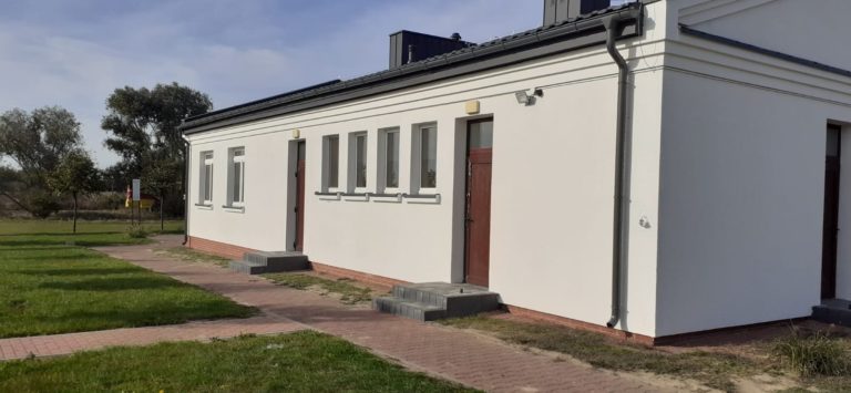 ŚWIETLICA WIEJSKA W BUDZISŁAWIU GÓRNYM ZYSKAŁA NOWY WYGLĄD