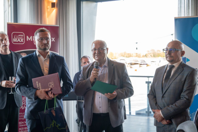 DSC04434-Enhanced-NR