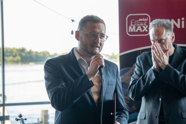 DSC04441-Enhanced-NR