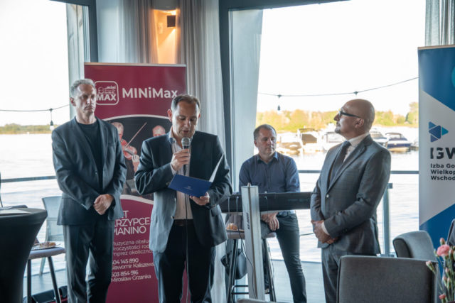 DSC04452-Enhanced-NR