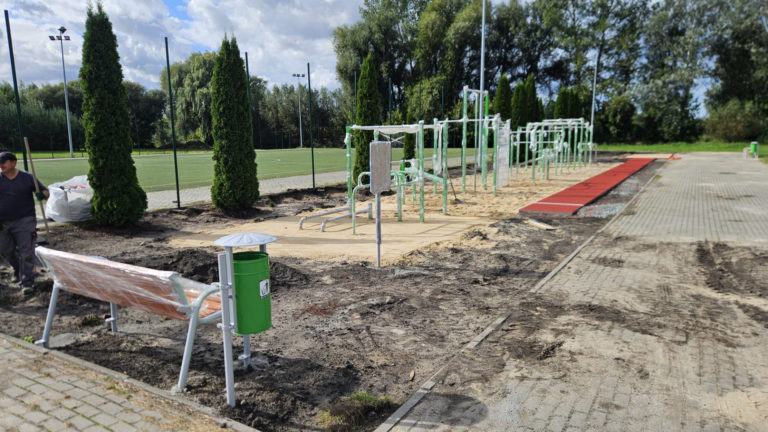 Trwają prace w ramach modernizacji kompleksu sportowego „Moje Boisko – Orlik 2012” w Wilczogórze