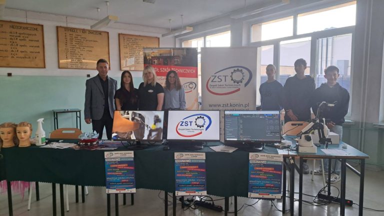 UCZNIOWIE ZST W KONINIE ZAPREZENTOWALI SWOJE UMIEJĘTNOŚCI PODCZAS „NOCY ZAWODOWCÓW 2025” W KOLE