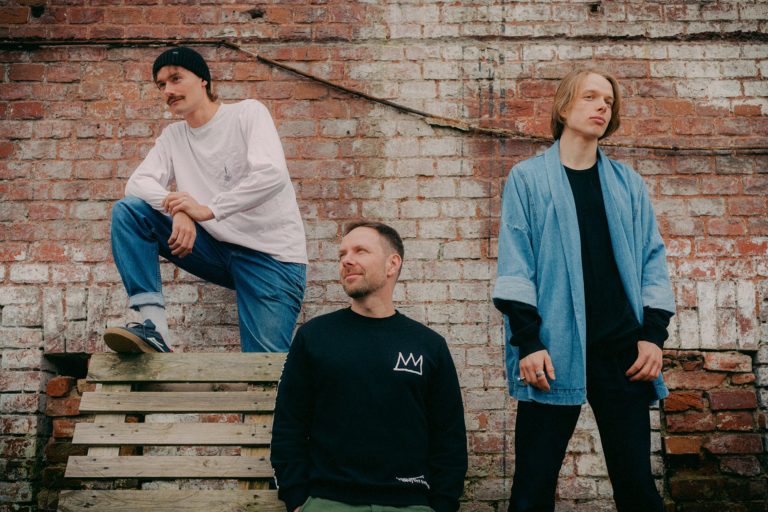 Łona x Konieczny x Krupa wystąpią w Koninie – wyjątkowy koncert już w październiku