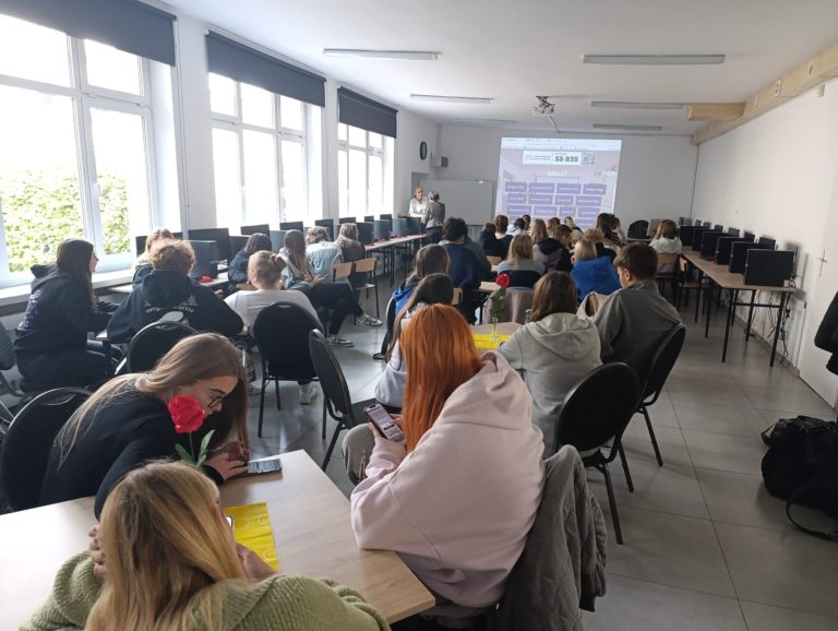 DZIEŃ KAWY I WEGETARIANIZMU W ZSBiKZ W KONINIE