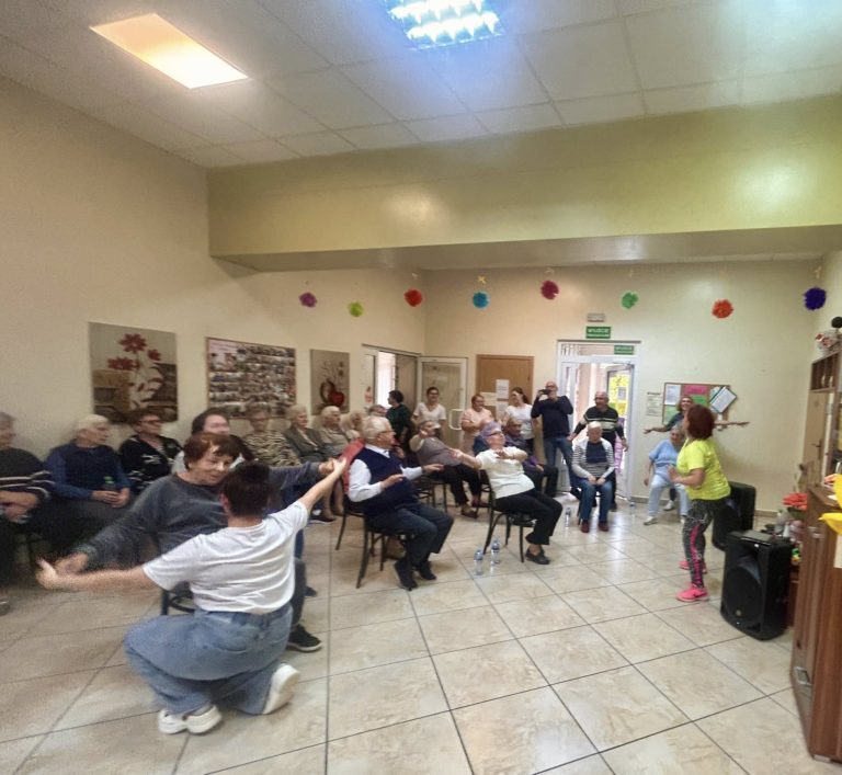 Seniorzy i uczniowie łączyli pokolenia podczas Olimpiady Pokoleń w Koninie