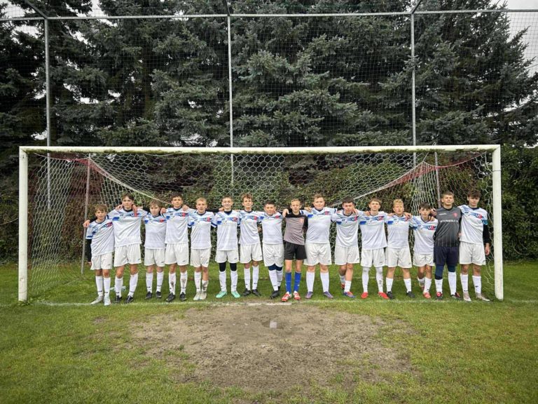 Zwycięstwo trampkarzy GKS Sompolno w meczu z Liskowiakiem Lisków