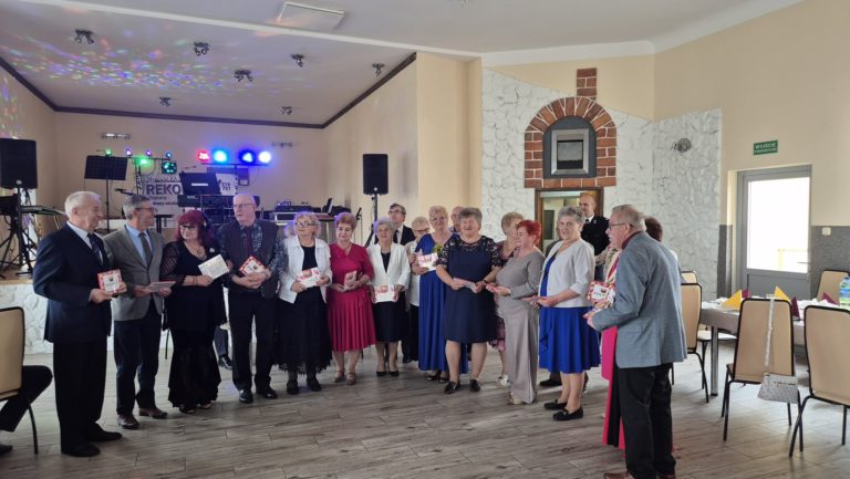 Bal Seniorów w Sompolnie – radość, taniec i wspólne świętowanie
