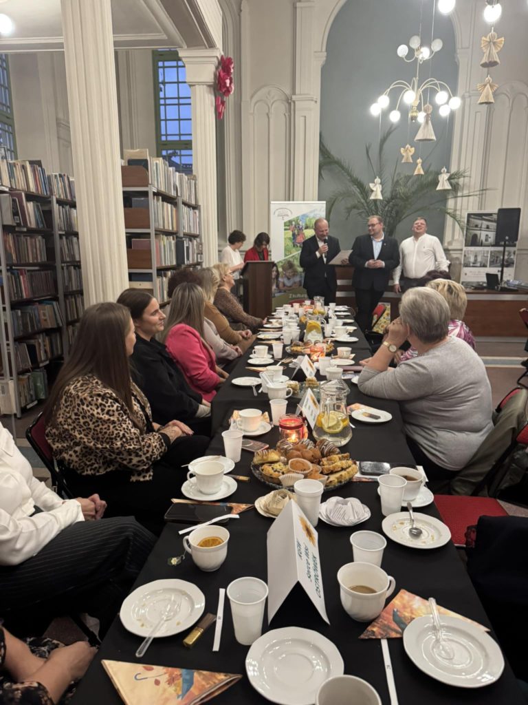 ŚWIĘTO KOBIET WIEJSKICH W SOMPOLNIE – WSPÓLNA RADOŚĆ I DOCENIENIE ROLI KOBIET